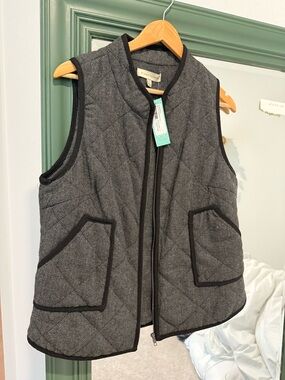 41 Hawthorne NWT Quilted Gray Herringbone Vest